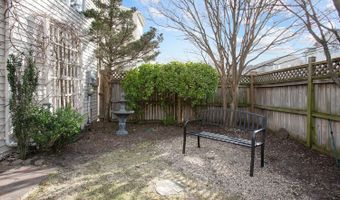 22227 WATERBERRY Ter, Ashburn, VA 20148