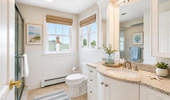 41 Buena Vista Dr, North Kingstown, RI 02852