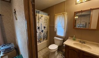 32 Lane E, Coventry, RI 02816