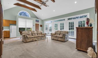 99 Holly Ln, Bayville, NJ 08721