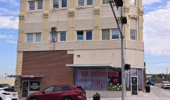 105 N 4th St, Beatrice, NE 68310