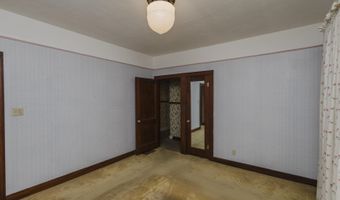 1147 State St, Augusta, KS 67010