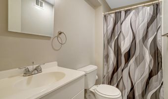 8302 NIGHTINGALE Ct, Annandale, VA 22003
