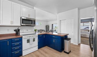 1509 SUMMERSET Dr, Cheyenne, WY 82001