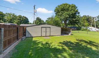520 E 2nd St, Adrian, MO 64720