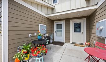 6995 Linwood Dr NE, Albertville, MN 55301