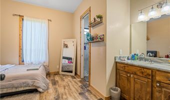 12093 Sulphur Springs Rd, Adkins, TX 78101