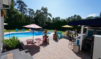 449 Montgomery St, Bayville, NJ 08721