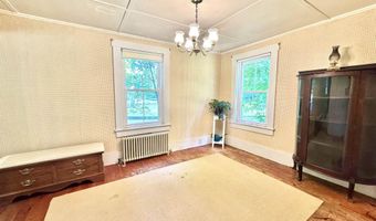 42 S Main St, Brookline, NH 03033