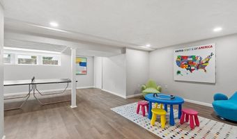 30 Paul Revere Rd, Acton, MA 01720