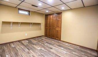 705 N High St, Aberdeen, SD 57401