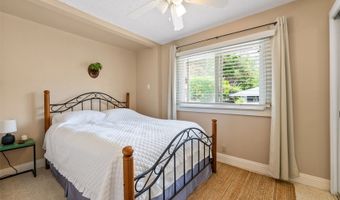 298 Moomuku Pl, Honolulu, HI 96821