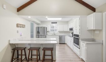 319 Eastview Dr, Biloxi, MS 39531