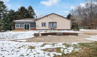 1821 Myersville Rd, Akron, OH 44312