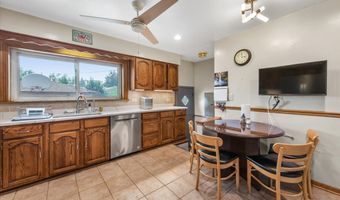 539 W Rose Ave, Addison, IL 60101