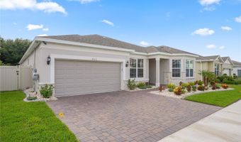 4212 WINDING PINES Dr, Apopka, FL 32712
