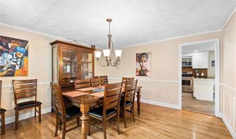 36 Daniel Dr, North Kingstown, RI 02852