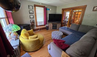 2 Green St, Barre, VT 05641