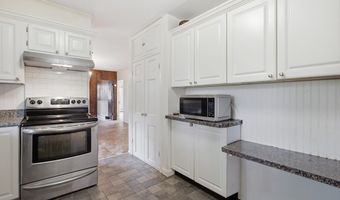 31 Ober St, Beverly, MA 01915