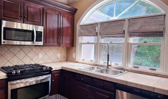4716 AMBERWOOD Ln, Anniston, AL 36207