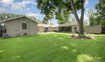 4200 Firethorne Rd, Charlotte, NC 28205