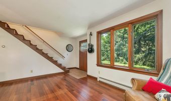 558 Province Rd, Belmont, NH 03220