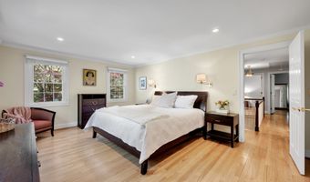 26 Buckboard Ln, Avon, CT 06001