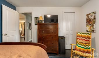 5 Shadowlawn Dr, Asheville, NC 28806