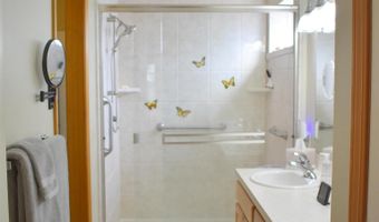 707 W 18th Ct, Kennewick, WA 99337