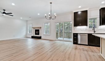 24 Kirkcudbright Ln, Bella Vista, AR 72715