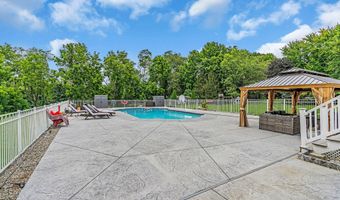 20 Regency Way, Manalapan, NJ 07726