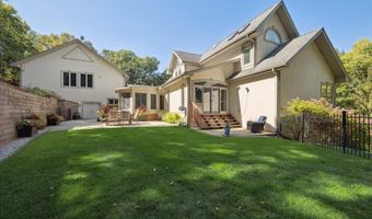 925 N River Rd, Algonquin, IL 60102