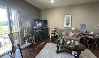 1702 Miller Ln, Aberdeen, SD 57401