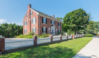 6 Windsor St, Andover, MA 01810