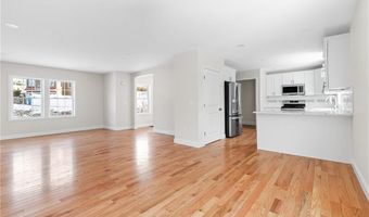 72 Wilbur Rd, Lincoln, RI 02865