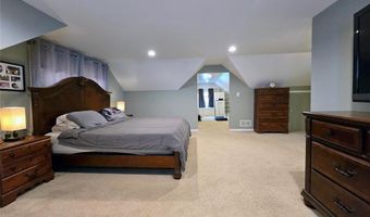 202 Pleasant Ave, Bergenfield, NJ 07621