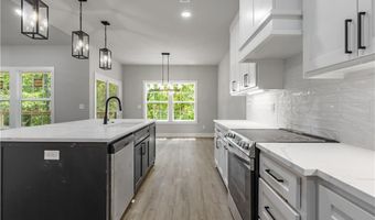 44 Cresswell Dr, Bella Vista, AR 72714
