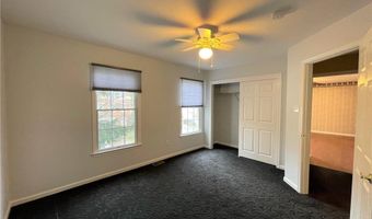 2322 Fox Meadow Dr, Allentown, PA 18104