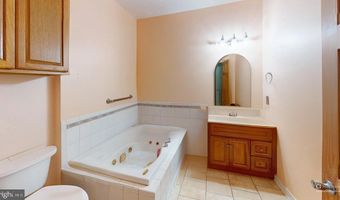 2072 SOL SHANHOLTZ Rd, Augusta, WV 26704