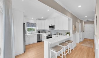 41 A Mount St, Bay Head, NJ 08742