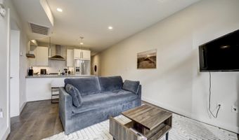 2337 CHAMPLAIN St NW 104, Washington, DC 20009