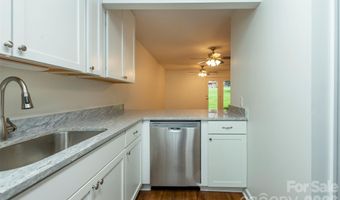 129 Colony Dr, Arden, NC 28704