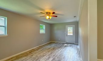 913 Virginia Pl, Bainbridge, GA 39819