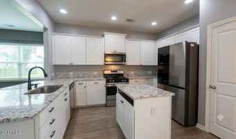 35 Pacolet Ln, Beaufort, SC 29906