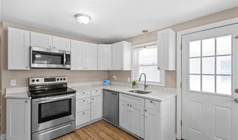 33 Belmont Ave, East Providence, RI 02914