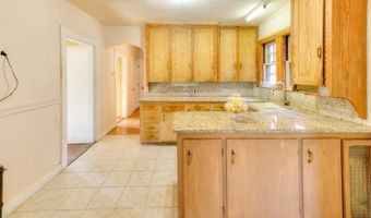 24 Hadwen Rd, Worcester, MA 01602