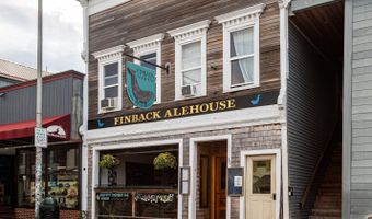 30 Cottage St, Bar Harbor, ME 04609