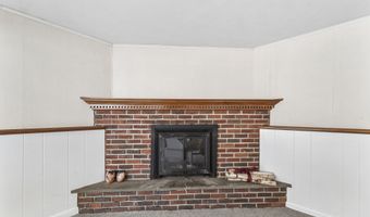 6 Advocate Pl, Danbury, CT 06810