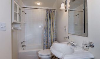 4706 32ND St N, Arlington, VA 22207