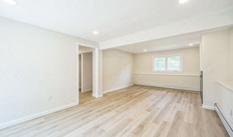 56 Glad Valley Dr, Billerica, MA 01821